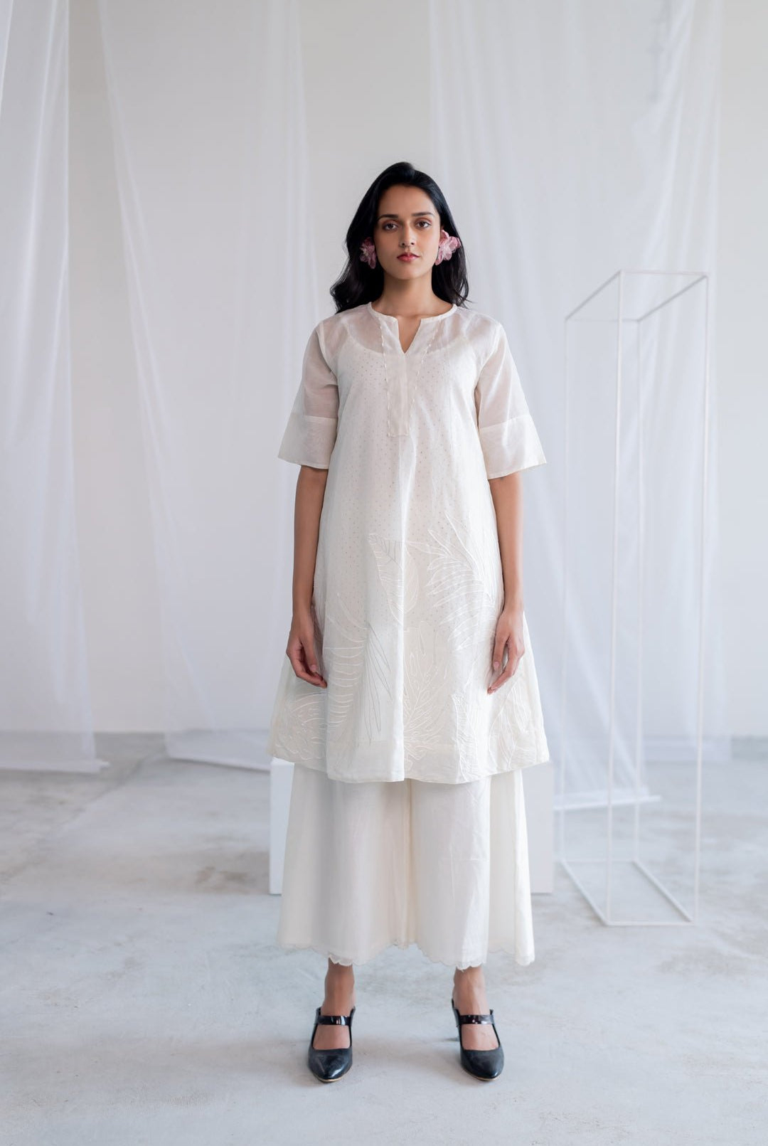 Vanilla Foliage Applique Kurta Set - CiceroniKurta Set, Everyday WearSilai Studio