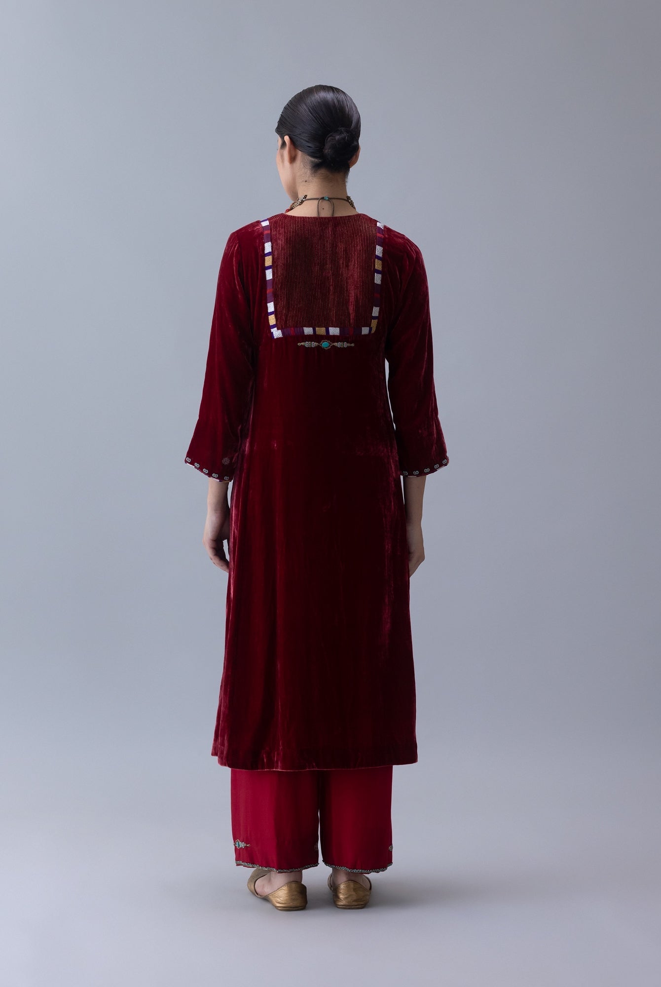 Varja Kurta - CiceroniKurtaShades of India