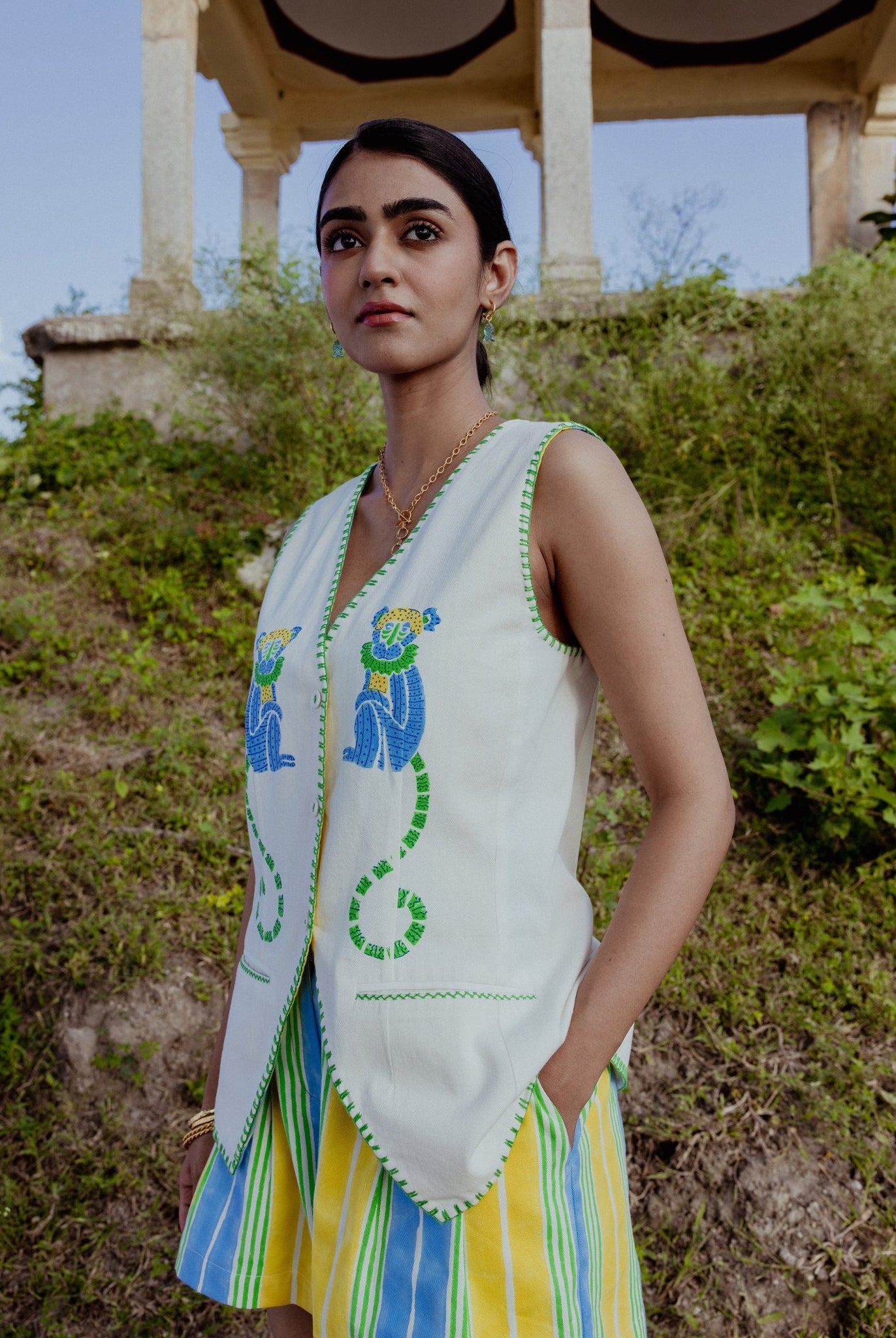 Vrinda Vest - CiceroniVestThe Raw India