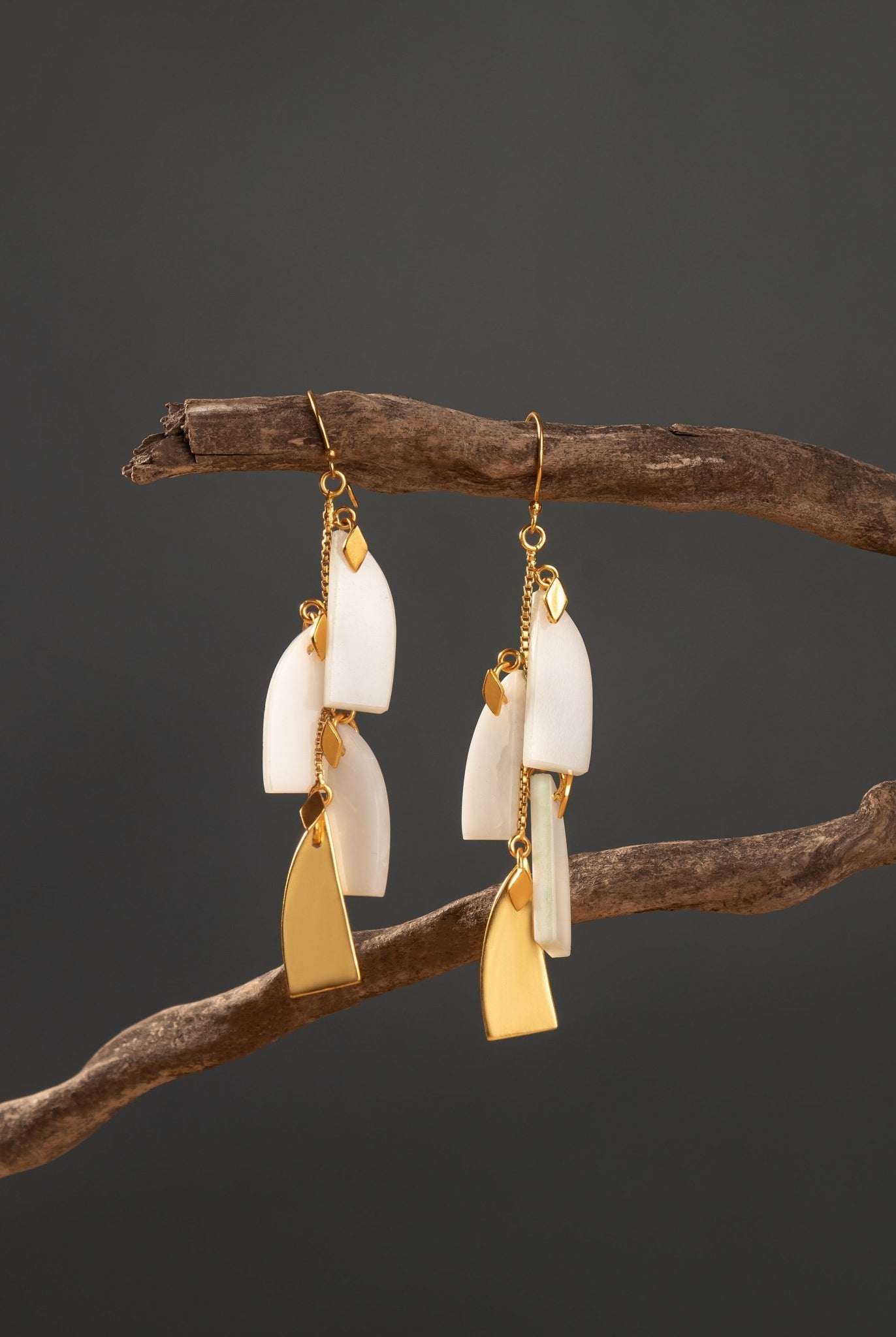 White agate Dangler - CiceroniEarringsRumri