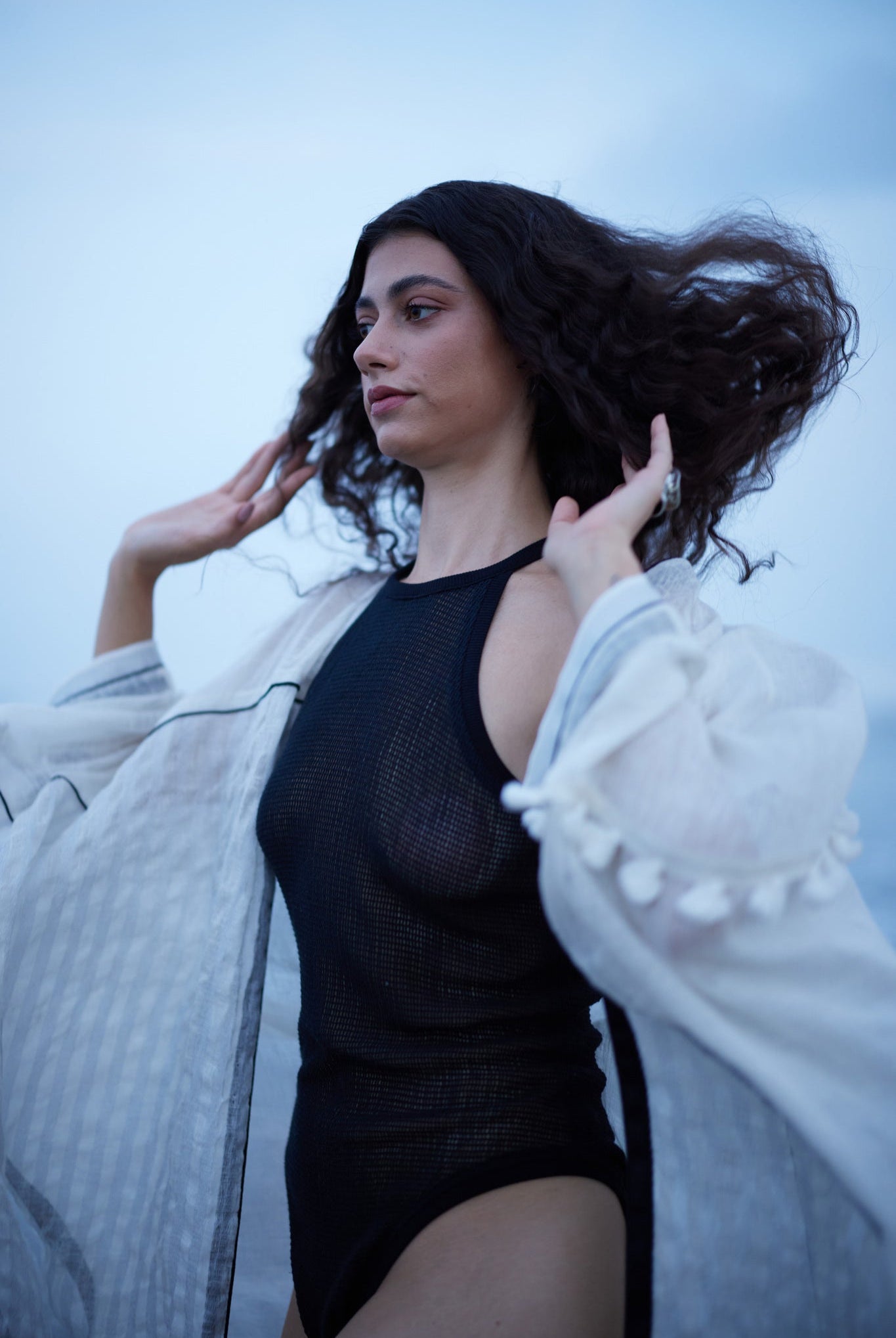 White Linen Kaftan - CiceroniCapePriyanca Khanna