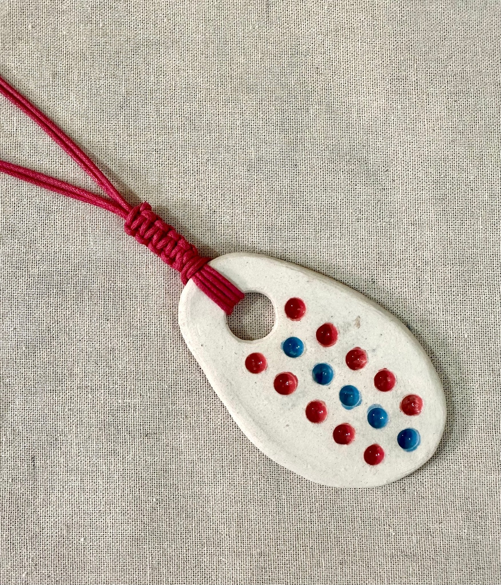 White Oval Neckpiece - CiceroniNeckpieceNine Lives