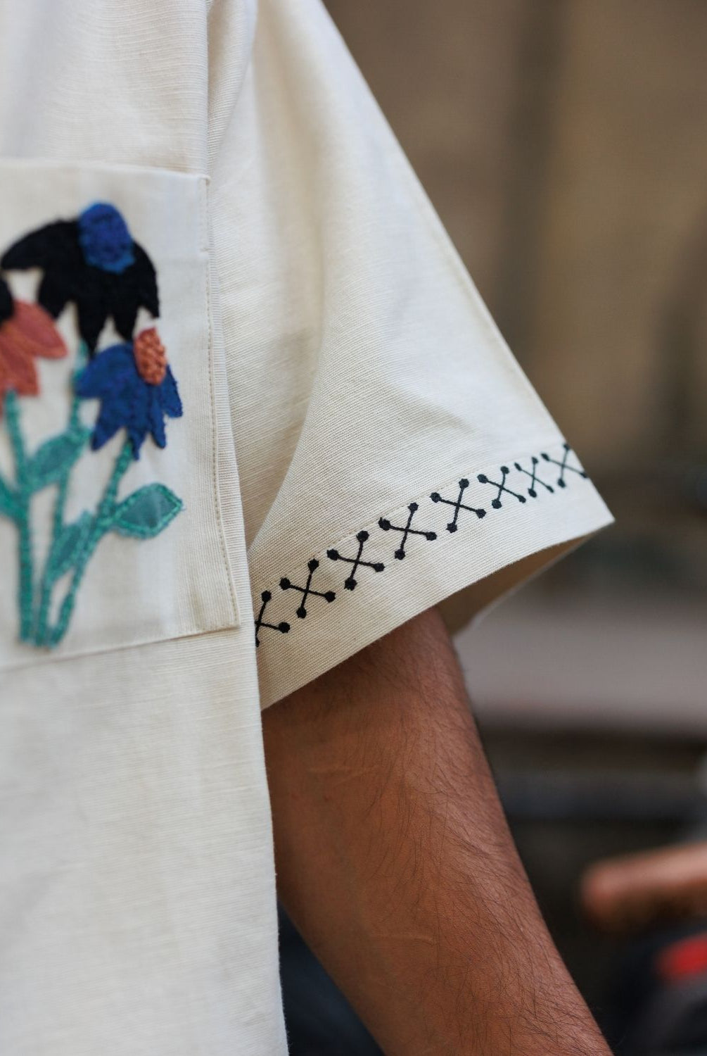 Winglore - Beige Appliqué Hand Embroiderd Pure Linen Wildflower Oversized Shirt - CiceroniUnisex ShirtsWinglore