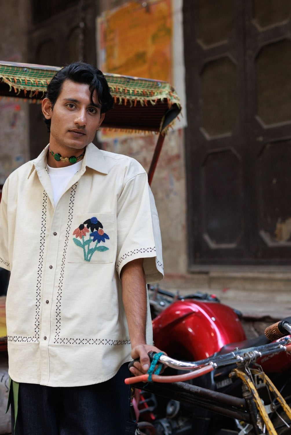 Winglore - Beige Appliqué Hand Embroiderd Pure Linen Wildflower Oversized Shirt - CiceroniUnisex ShirtsWinglore