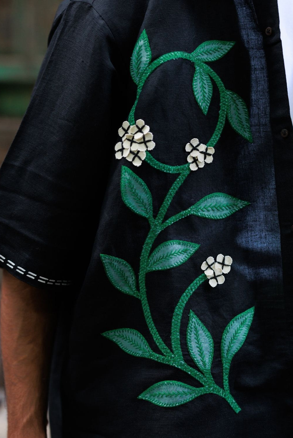Winglore - Black Appliqué Hand Embroiderd Pure Linen Vine Oversized Shirt - CiceroniUnisex ShirtsWinglore