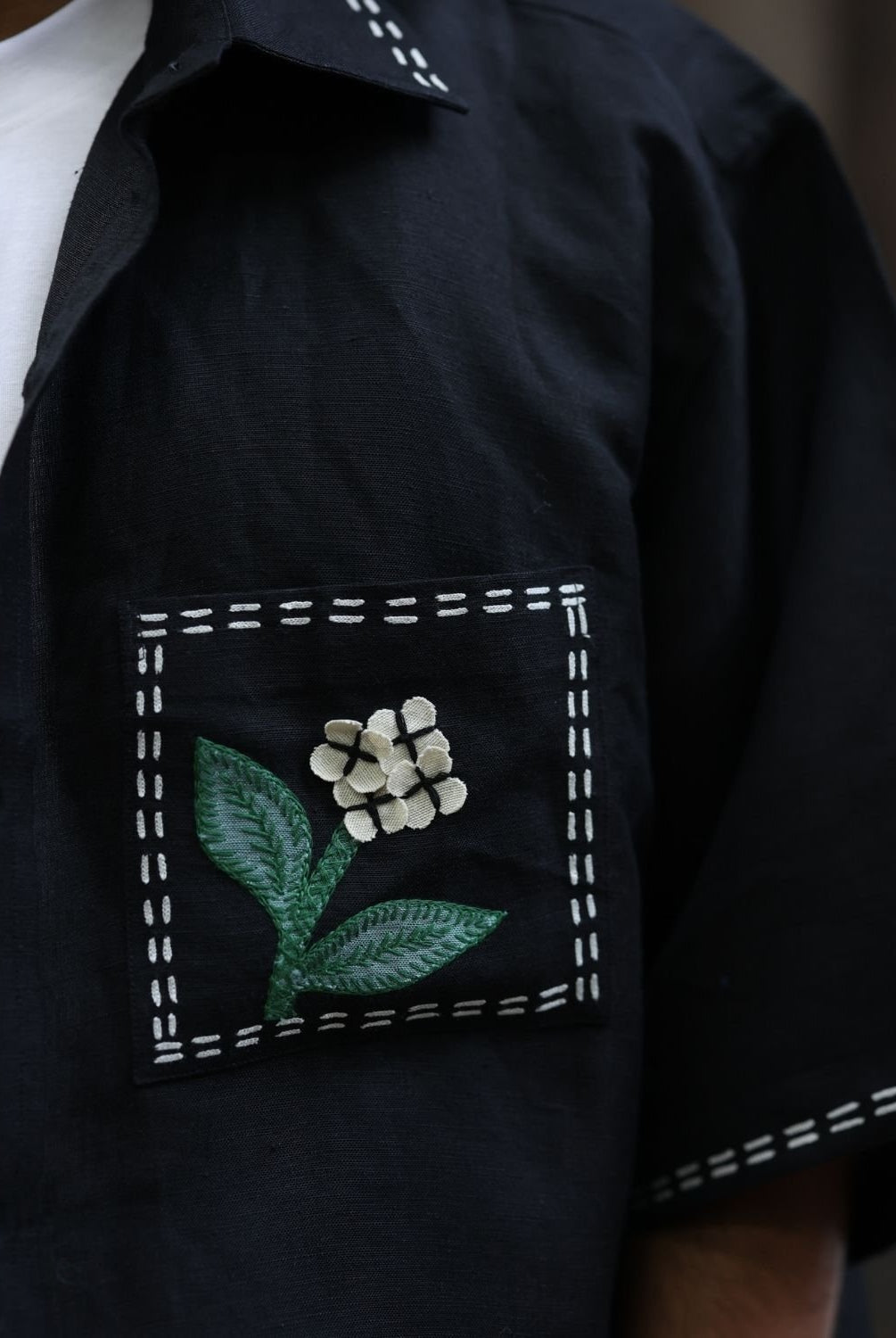 Winglore - Black Appliqué Hand Embroiderd Pure Linen Vine Oversized Shirt - CiceroniUnisex ShirtsWinglore