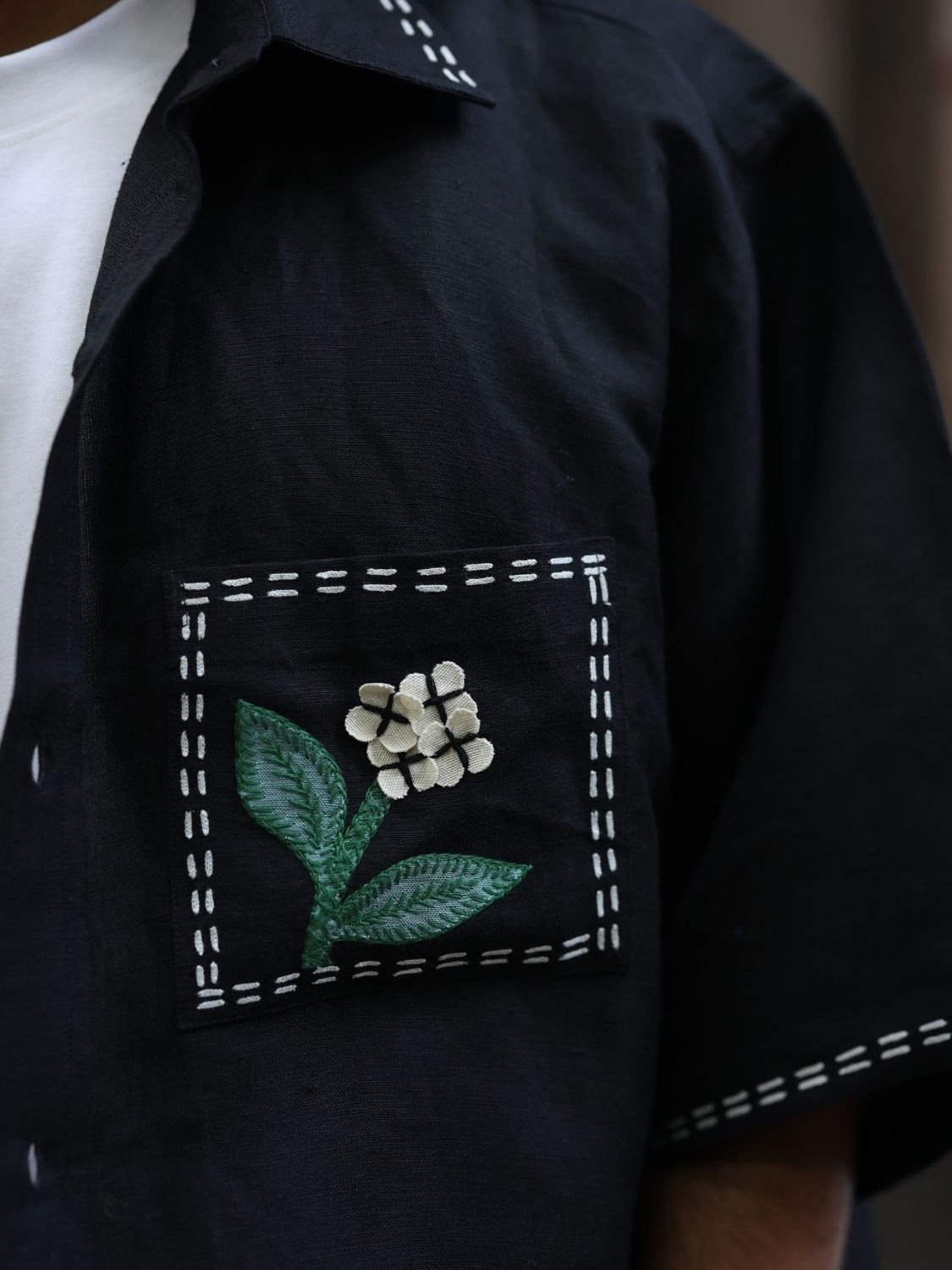 Winglore - Black Appliqué Hand Embroiderd Pure Linen Vine Oversized Shirt - CiceroniUnisex ShirtsWinglore