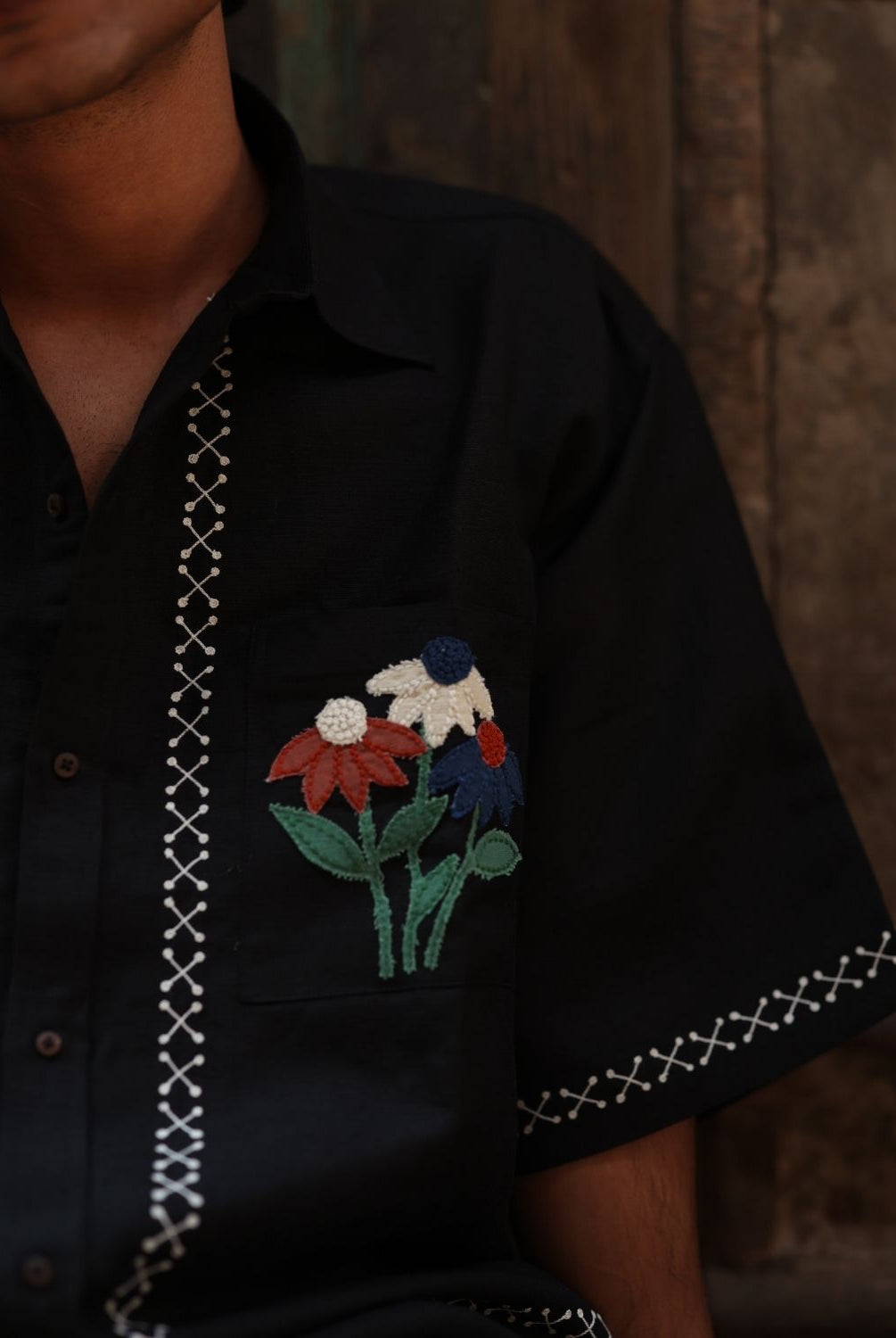 Winglore - Black Appliqué Hand Embroiderd Pure Linen Wildflower Oversized Shirt - CiceroniUnisex ShirtsWinglore
