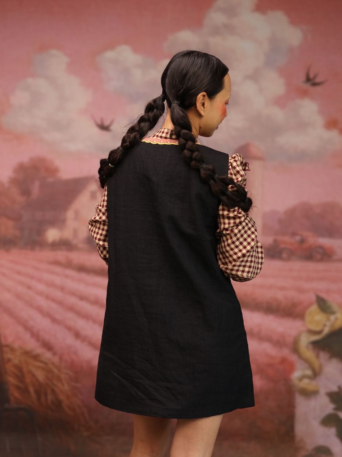 Winglore - Black Linen Hand Embroidered Curious BIrd Short Dress - CiceroniDressesWinglore
