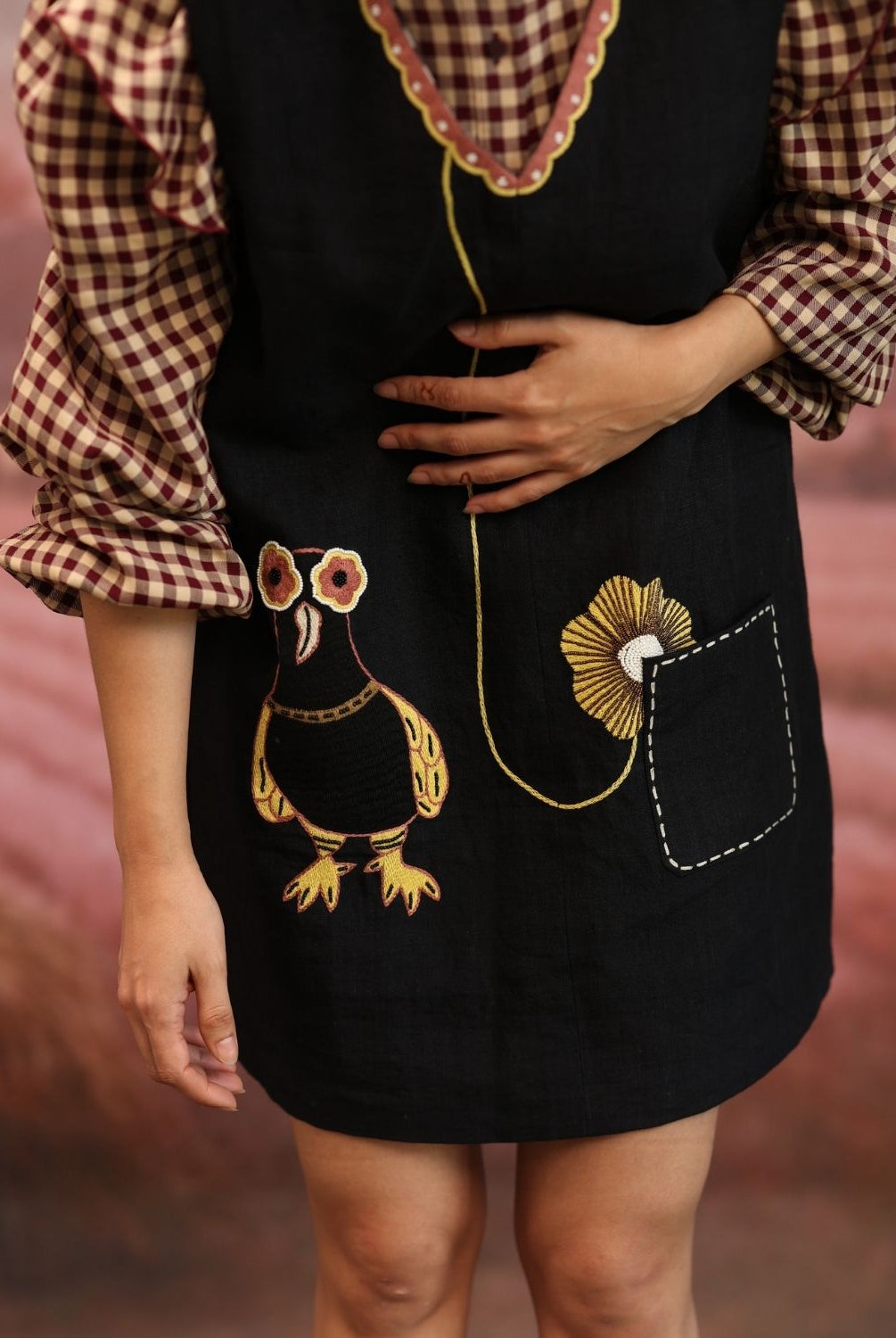 Winglore - Black Linen Hand Embroidered Curious BIrd Short Dress - CiceroniDressesWinglore