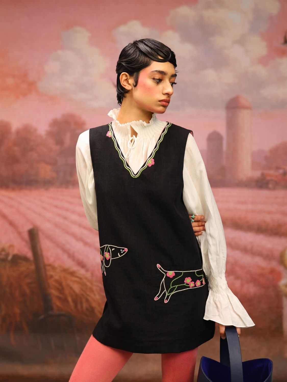 Winglore - Black Linen Hand Embroidered Garden Hound Short Dress - CiceroniDressesWinglore