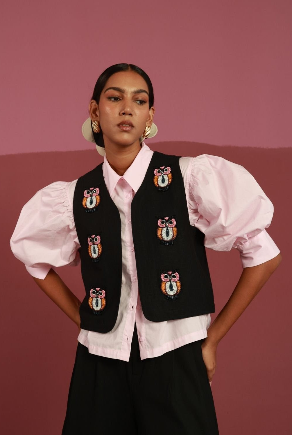 Winglore - Black Linen Hand Embroidered Hooters Owl Gilet - CiceroniJacketsWinglore