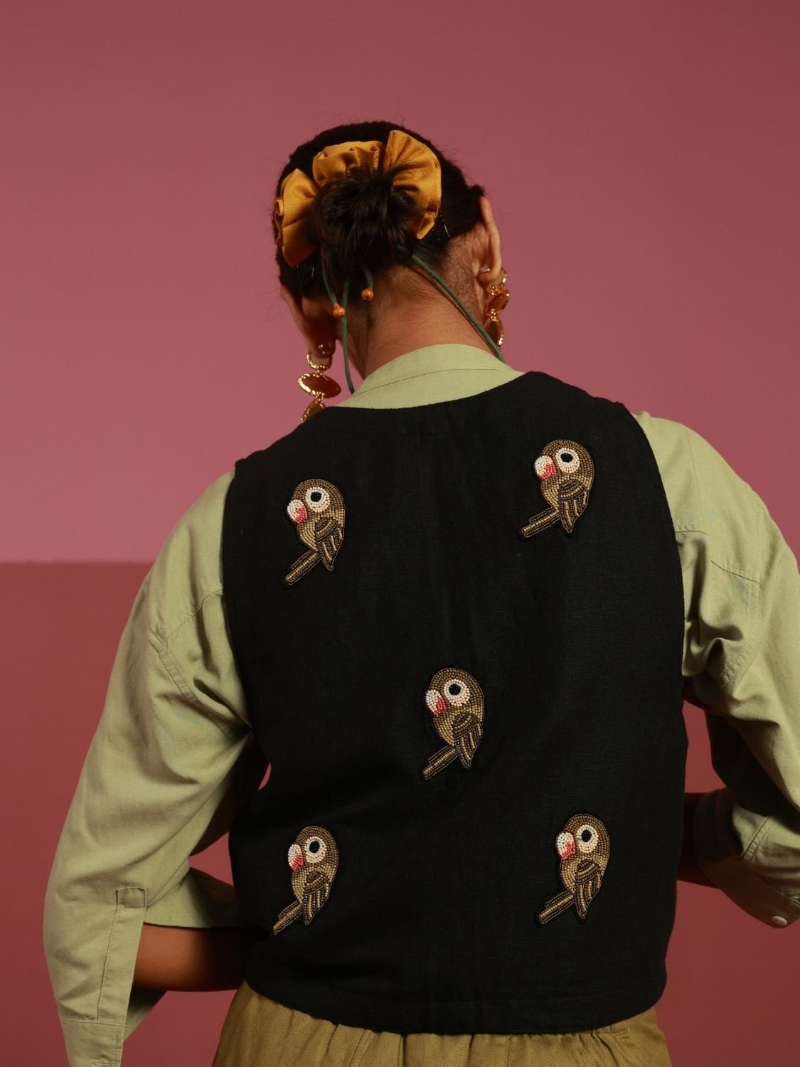 Winglore - Black Linen Hand Embroidered Parakeet Gilet - CiceroniJacketsWinglore