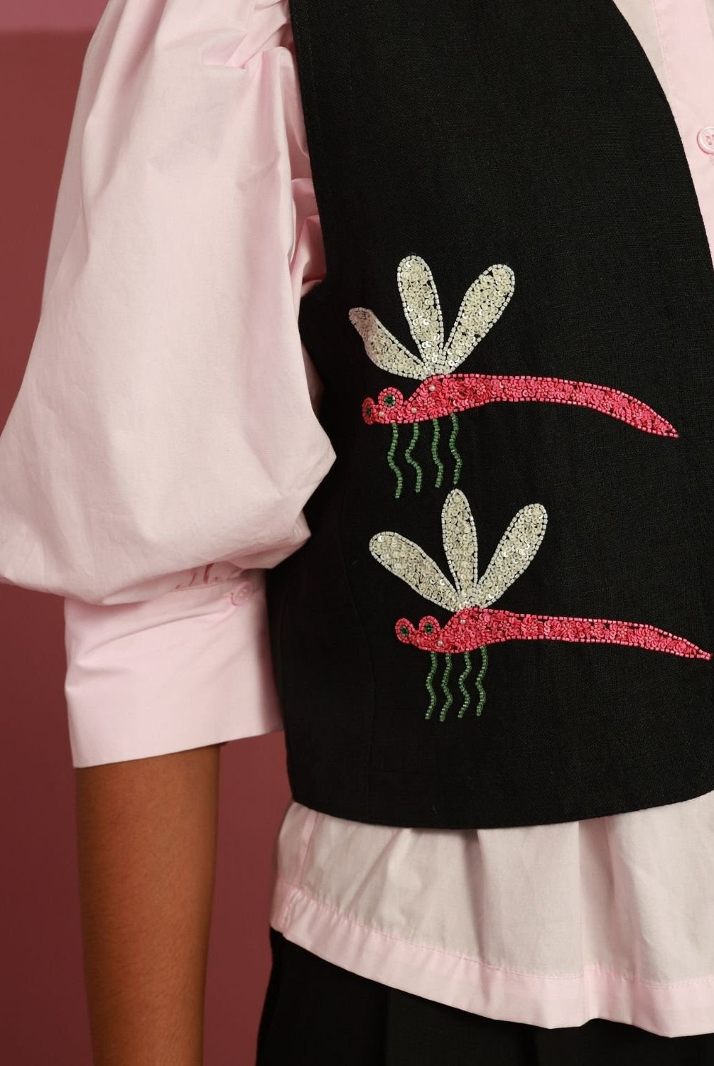 Winglore - Black Linen Wingin' It Dragonflies Hand Embroidered Gilet - CiceroniJacketsWinglore