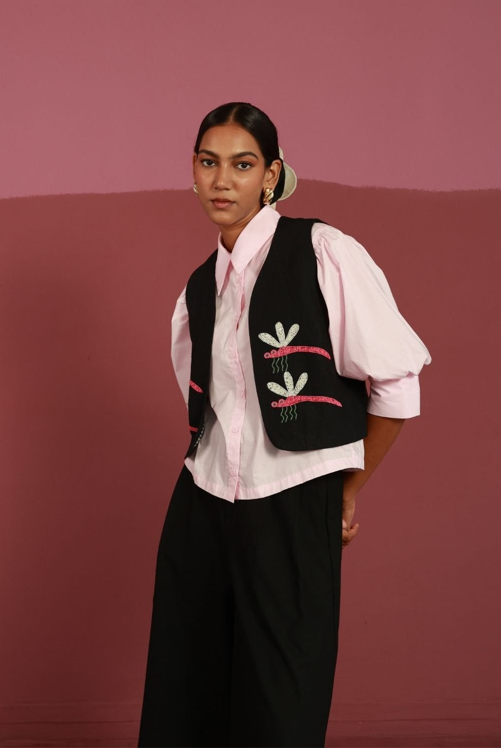 Winglore - Black Linen Wingin' It Dragonflies Hand Embroidered Gilet - CiceroniJacketsWinglore