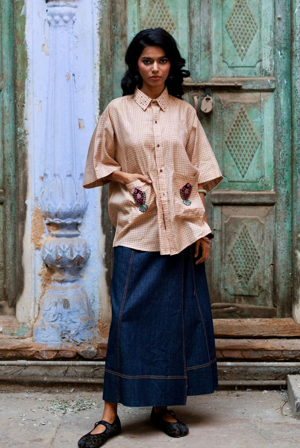 Winglore - Hand Embroiderd Kosa Silk Hooked on Checks Fish Oversized Shirt - CiceroniUnisex ShirtsWinglore