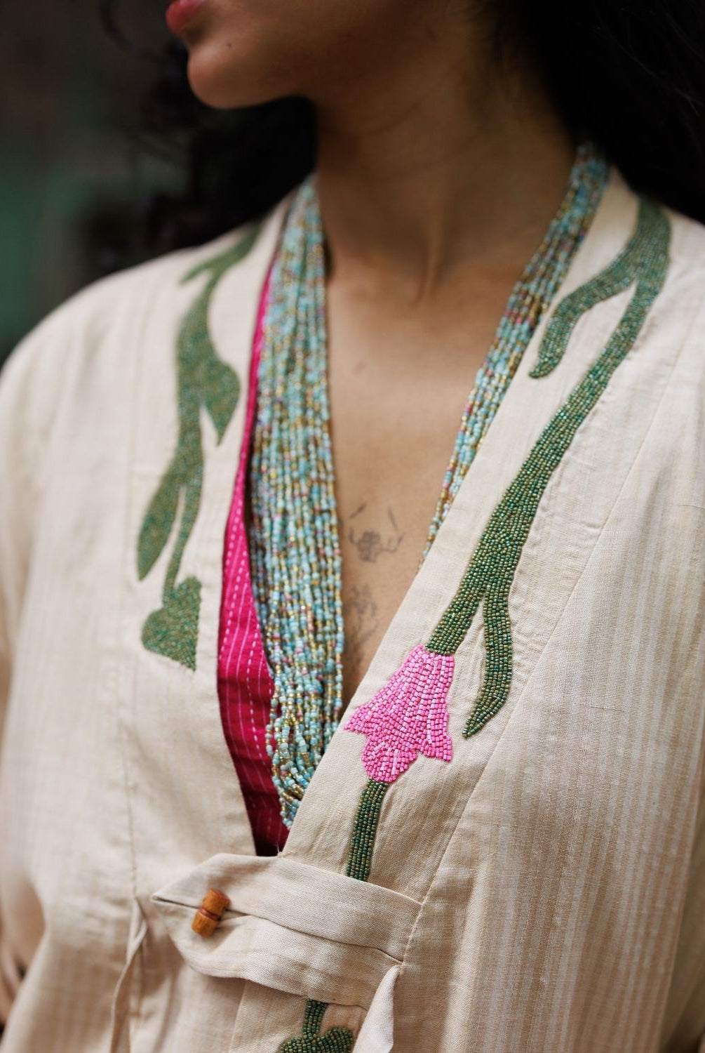 Winglore - Hand Embroidered Kosa Silk Tulips Cape in Natural Honey Tone - CiceroniJacketsWinglore