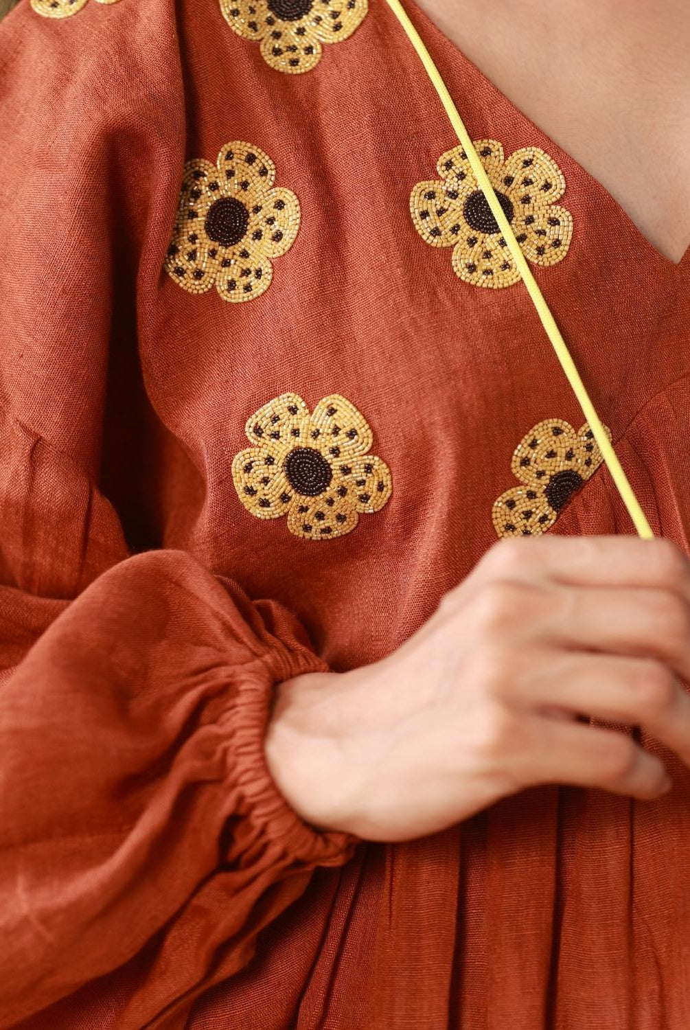 Winglore - Hand Embroidered Seahorses Linen V-Neck Dress - CiceroniDressesWinglore