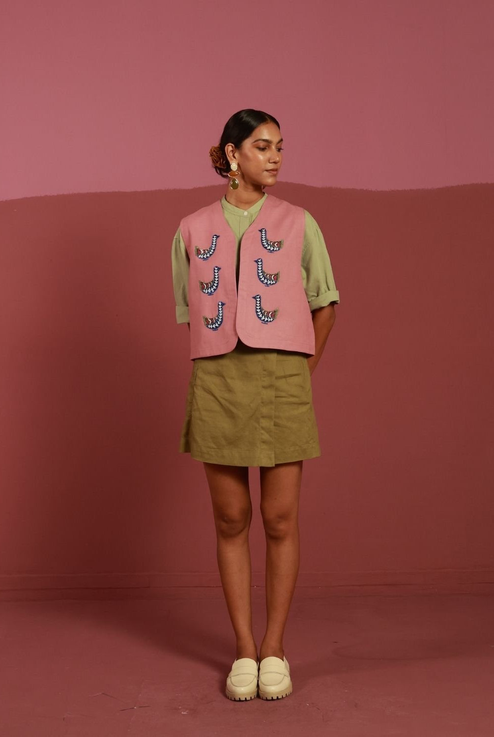 Winglore - Pink Doves Hand Embroidered Gilet - CiceroniJacketsWinglore