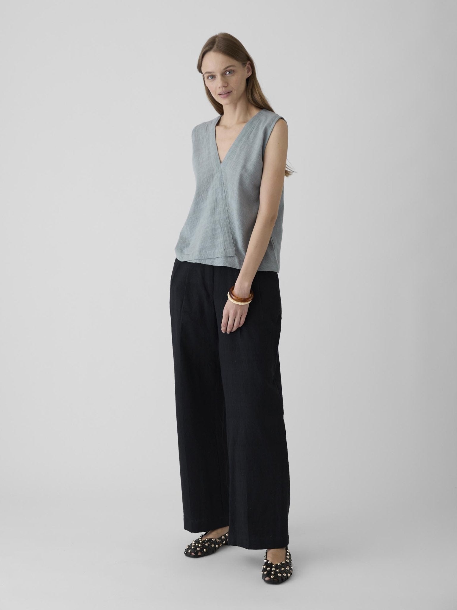 Women's V - Neck Crop Top - Greenish Gray - CiceroniTopsMareen