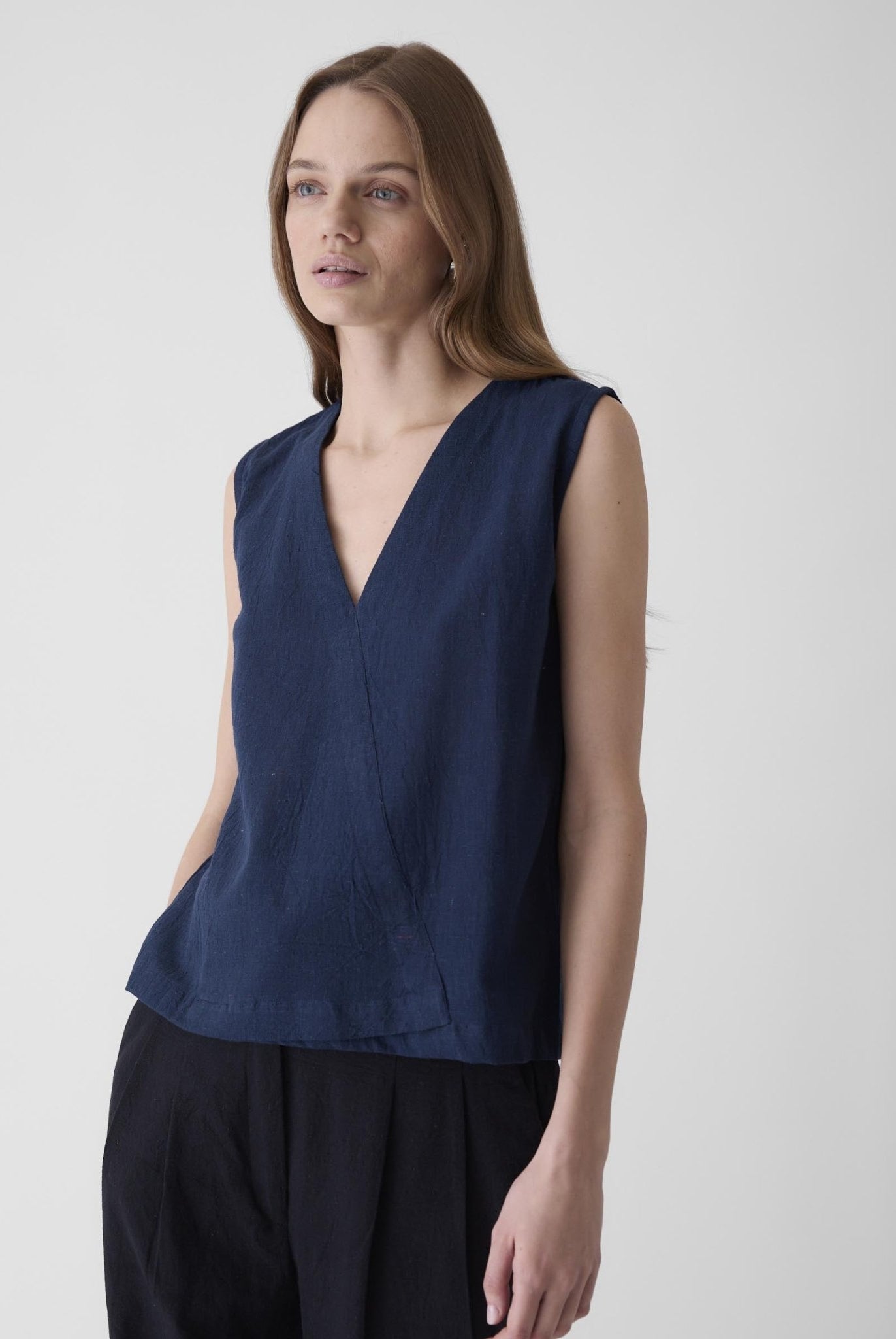 Women's V - Neck Crop Top - Navy Blue - CiceroniTopsMareen