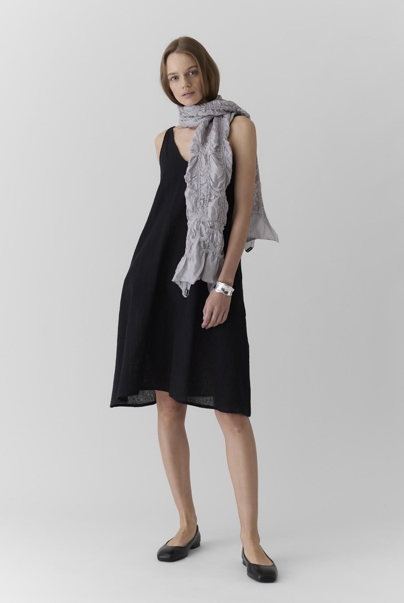 Women's V Neck Midi Dress - Black - CiceroniDressesMareen