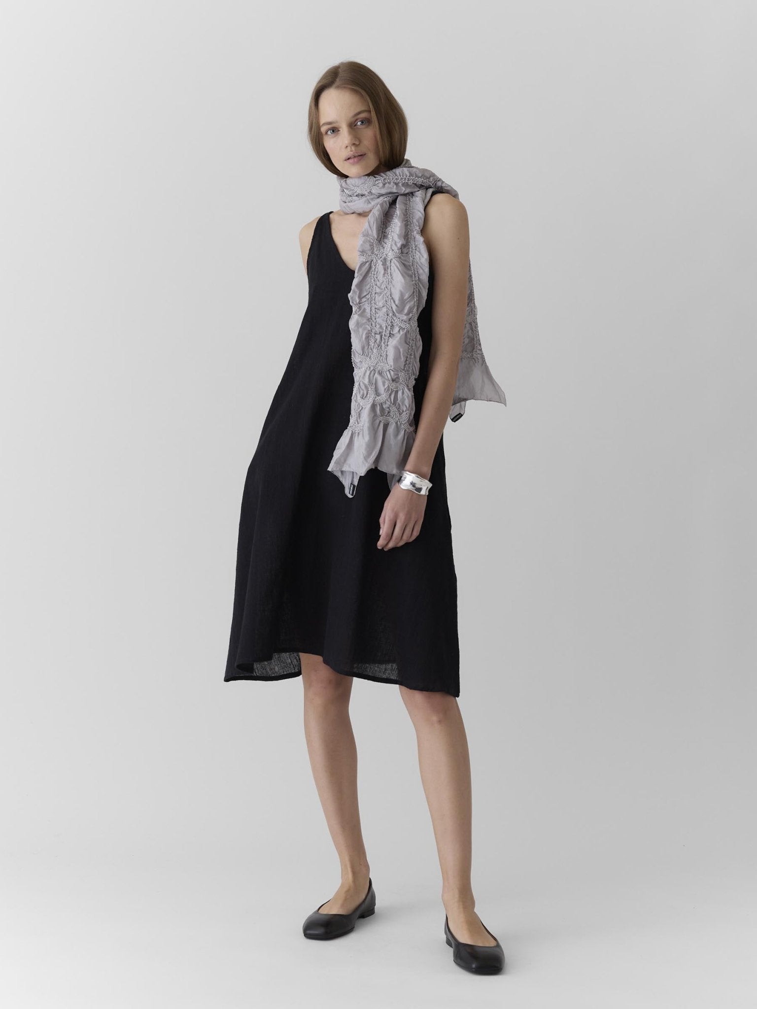 Women's V Neck Midi Dress - Black - CiceroniDressesMareen