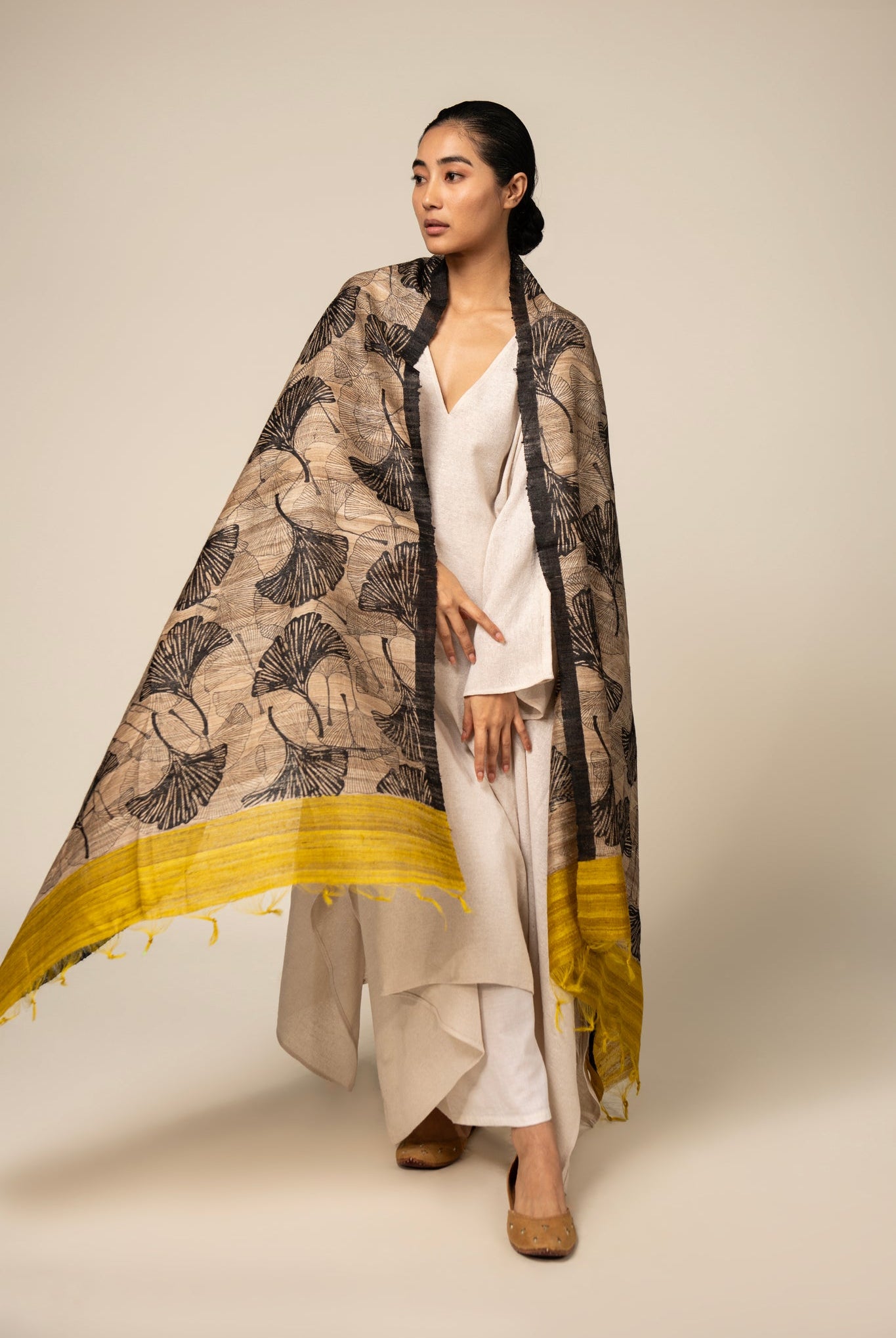 Yellow Ginkgo Tussar Peace Silk 3 in 1 Cape - CiceroniCapeAeshaane
