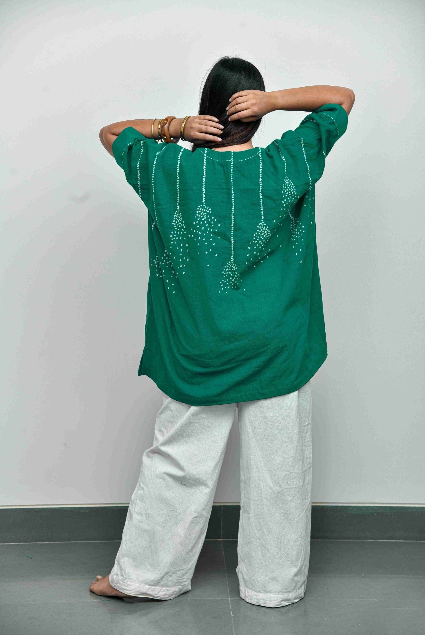 Zariya Distorted Line Top - CiceroniTopsYD Aashiya