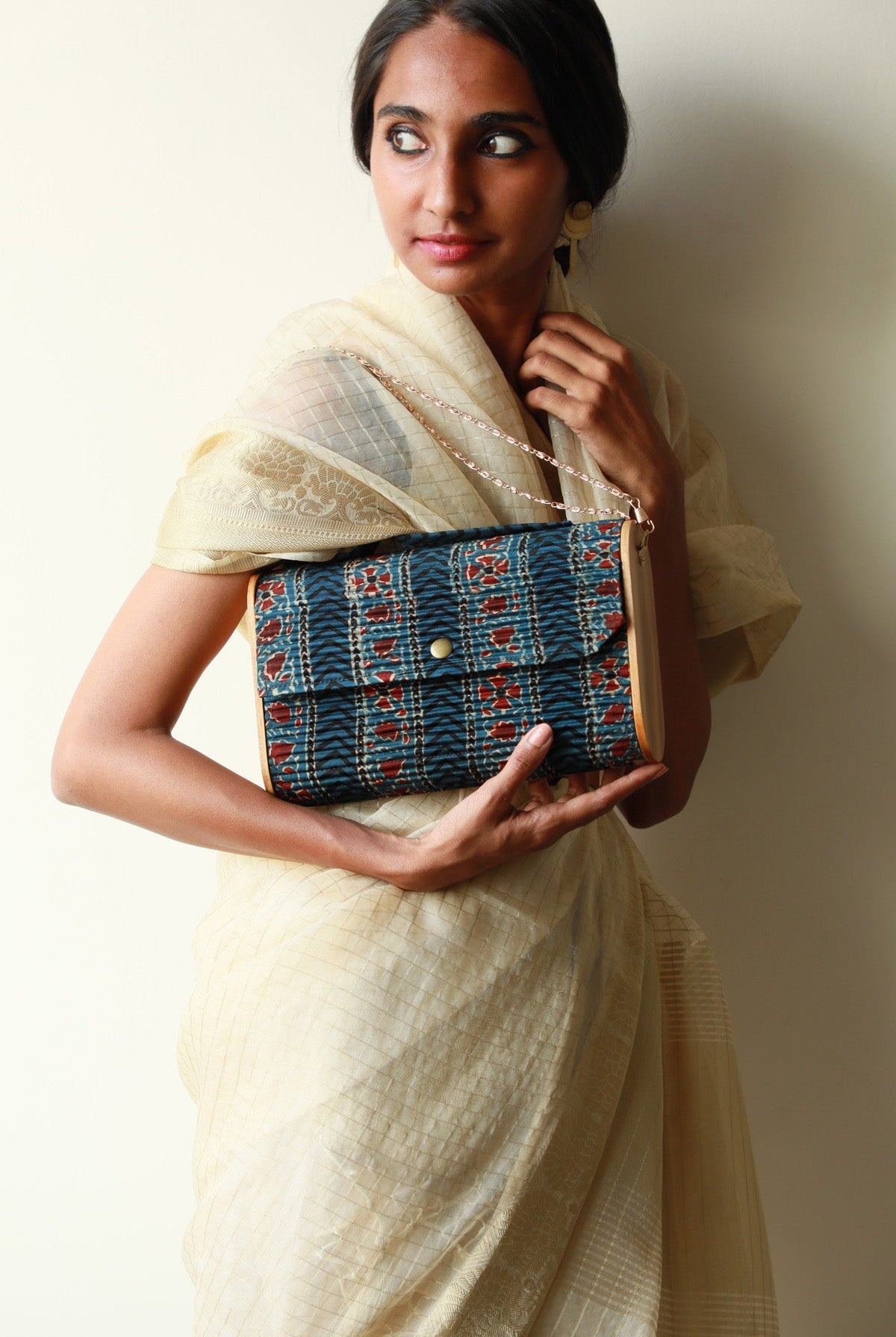 Zijde Upcycled Capsule Clutch - CiceroniClutchLukka Chuppi