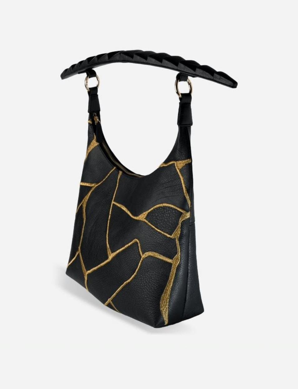 Akira Shoulder Bag in Black - CiceroniBagEconock