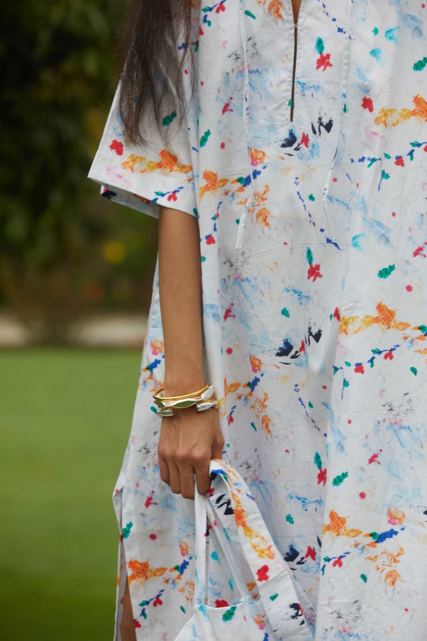 Alba Kaftan in Dainty Floral Print - CiceroniKaftan, DressHappi Space