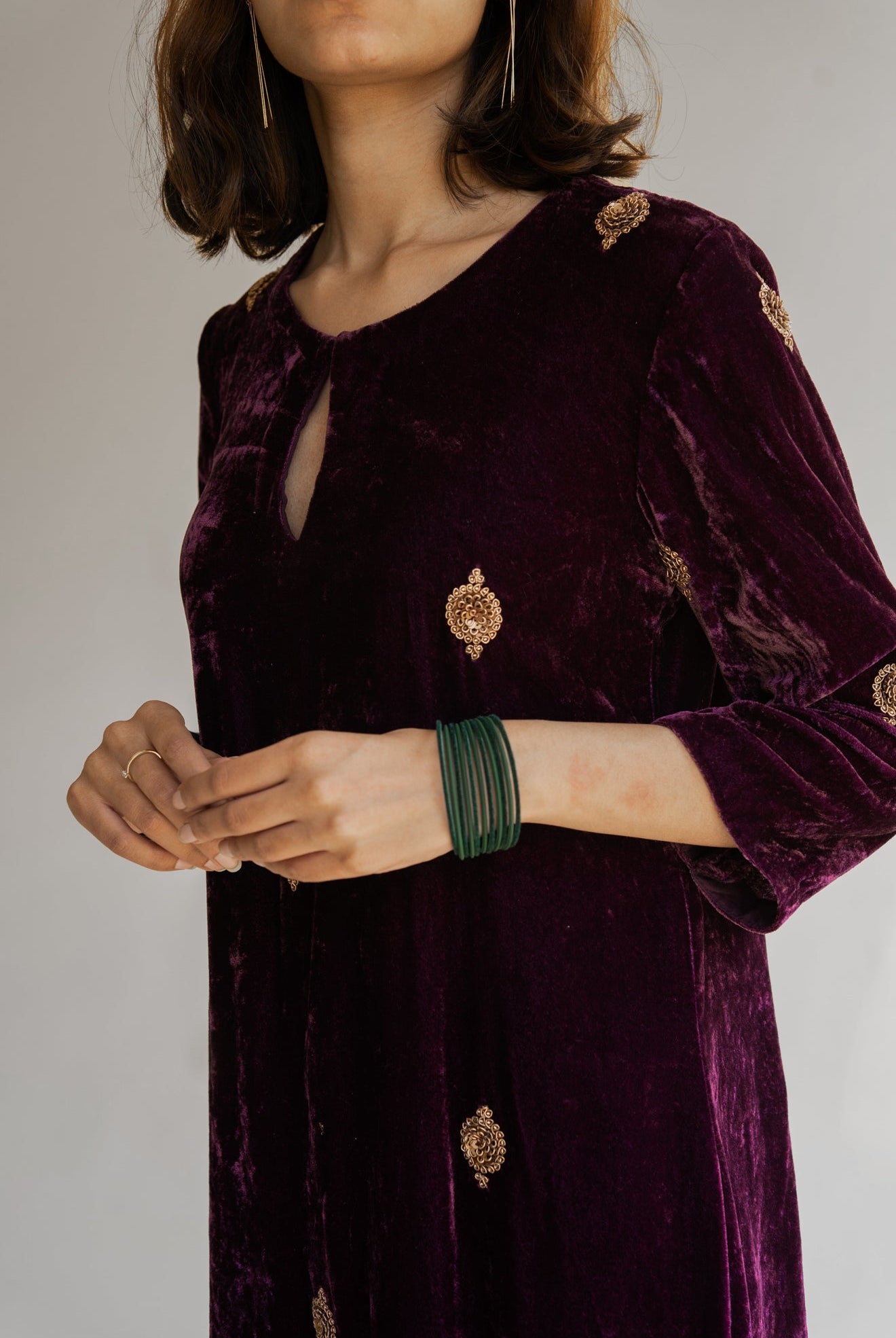 Aubergine Arzin Velvet Set (Set of 2) - CiceroniNirjara