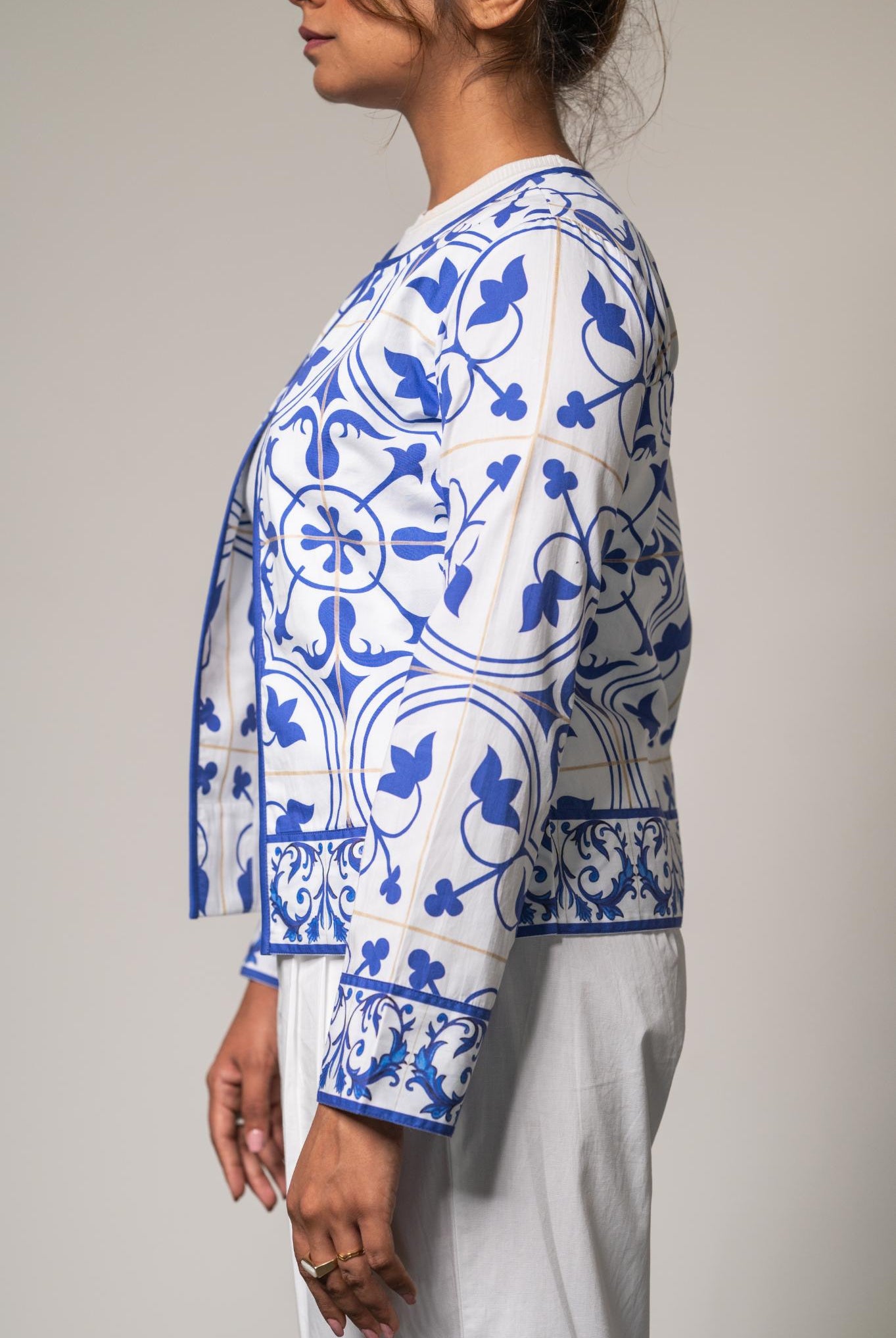 Azulejos Shacket - CiceroniShackets, JacketsPrachi Kamat