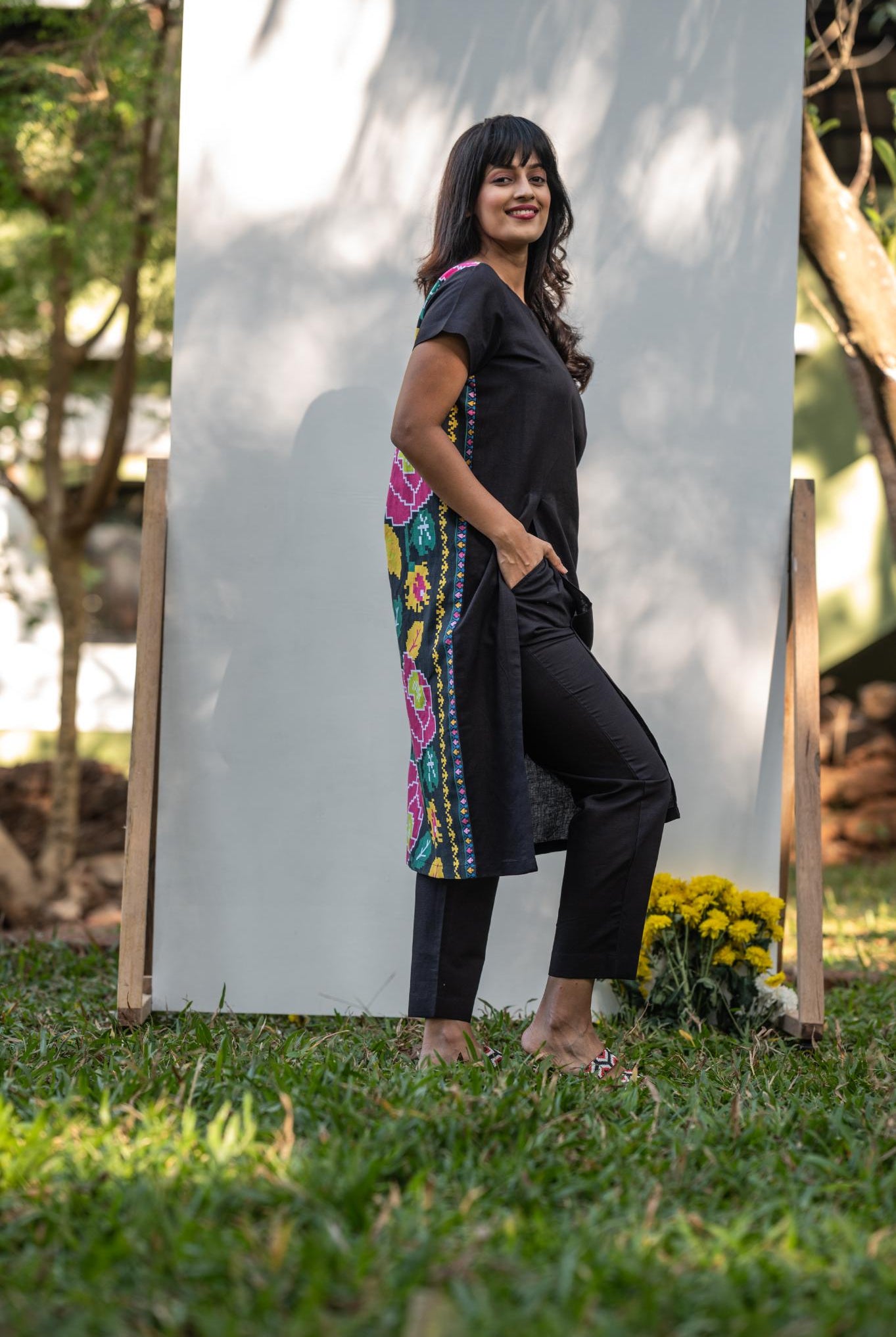 Backyard Flowers Kurta Set - CiceroniKurta SetPrachi Kamat