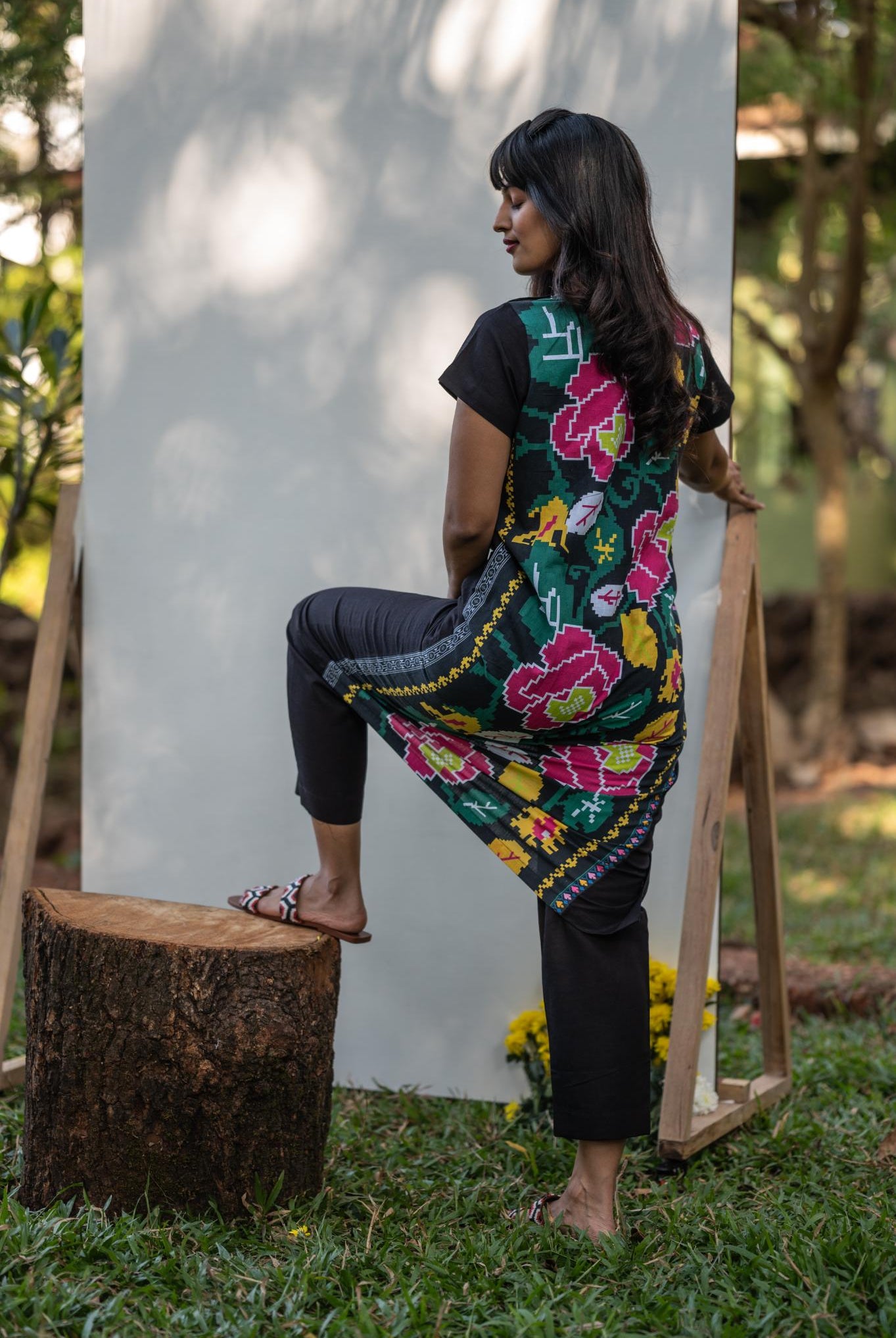 Backyard Flowers Kurta Set - CiceroniKurta SetPrachi Kamat