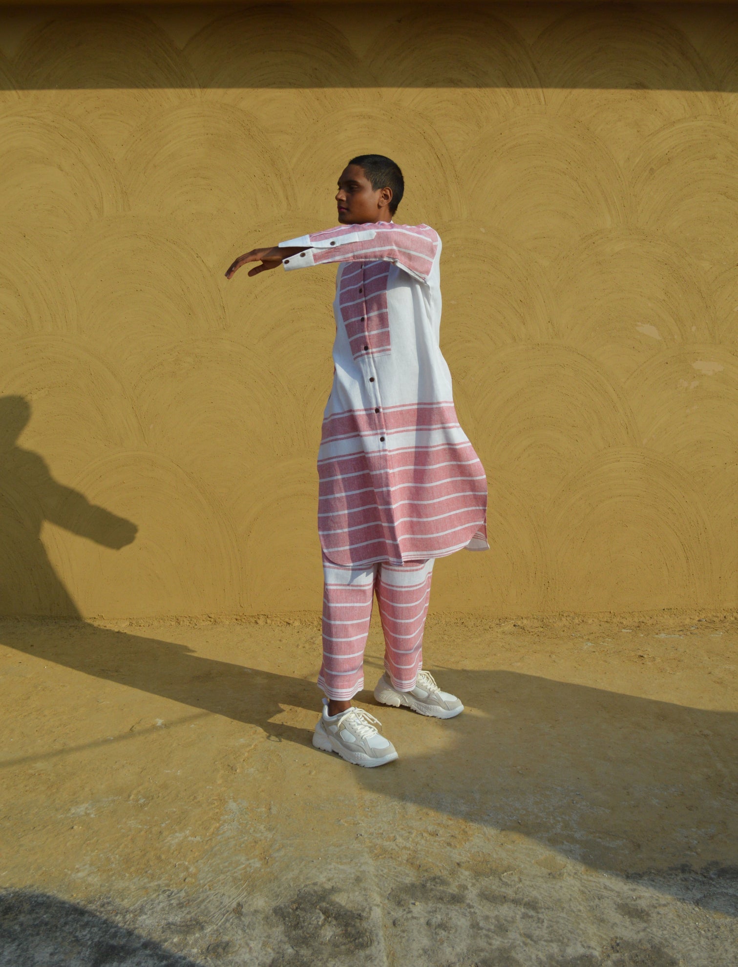 Betra Unisex Kurta And Pant - CiceroniJohargram