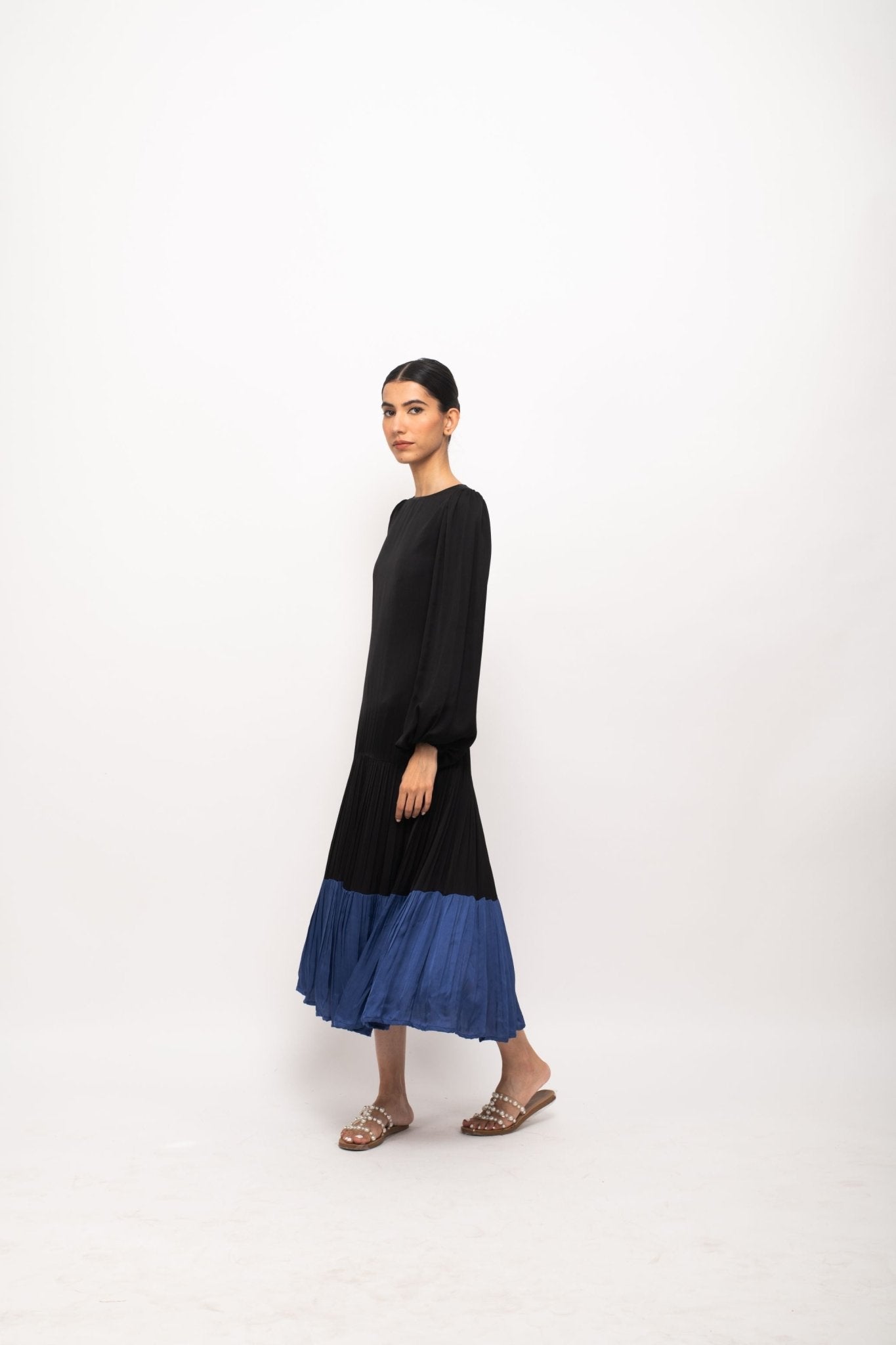 Black-Blue Gather Maxi Dress - CiceroniDressesNeora
