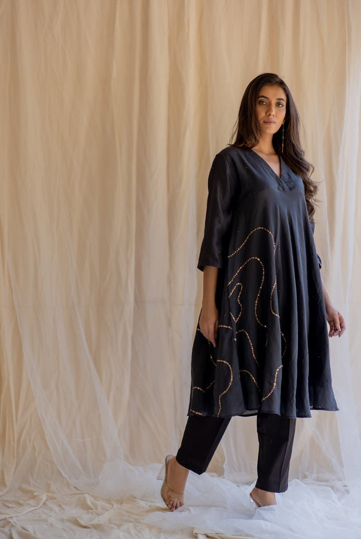 Black Maheem Kurta Set - CiceroniNirjara