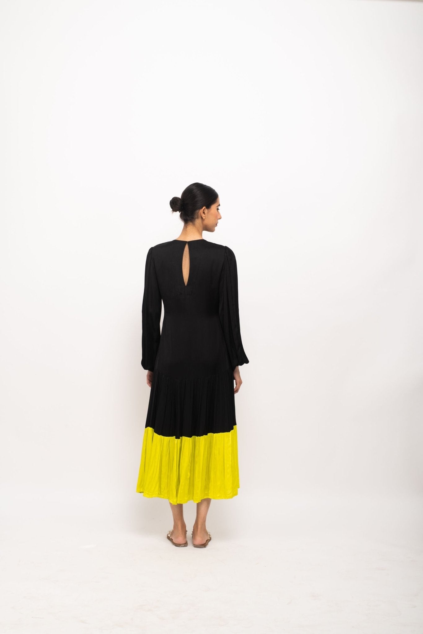 Black-Neon Gather Maxi Dress - CiceroniDressesNeora