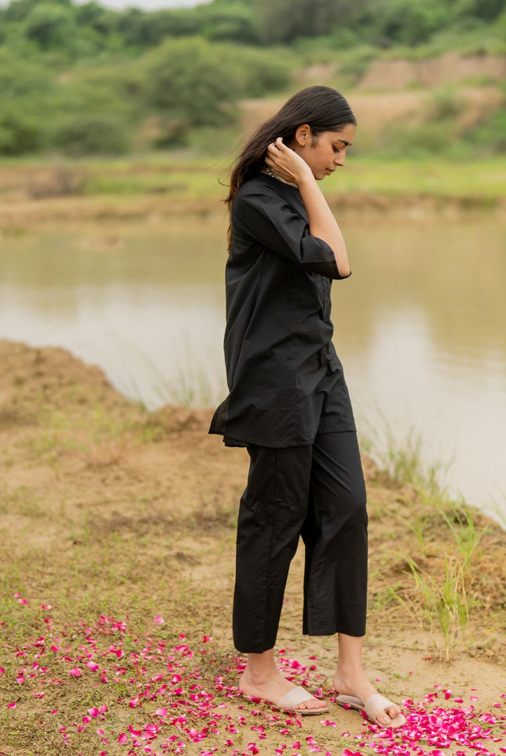 Black Short Kurta with Pants - CiceroniKurta SetMaidaan