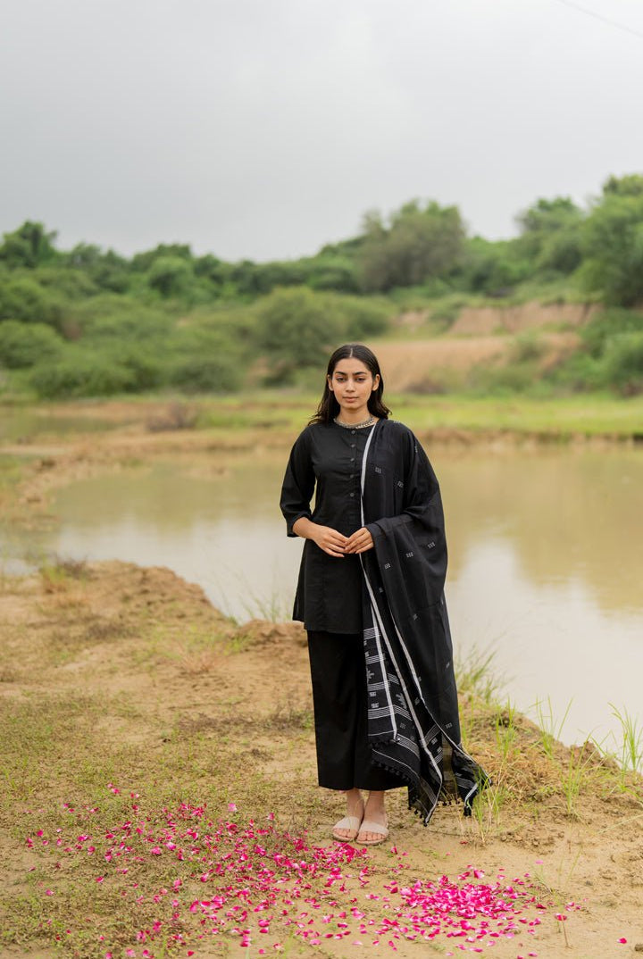 Black Short Kurta with Pants - CiceroniKurta SetMaidaan