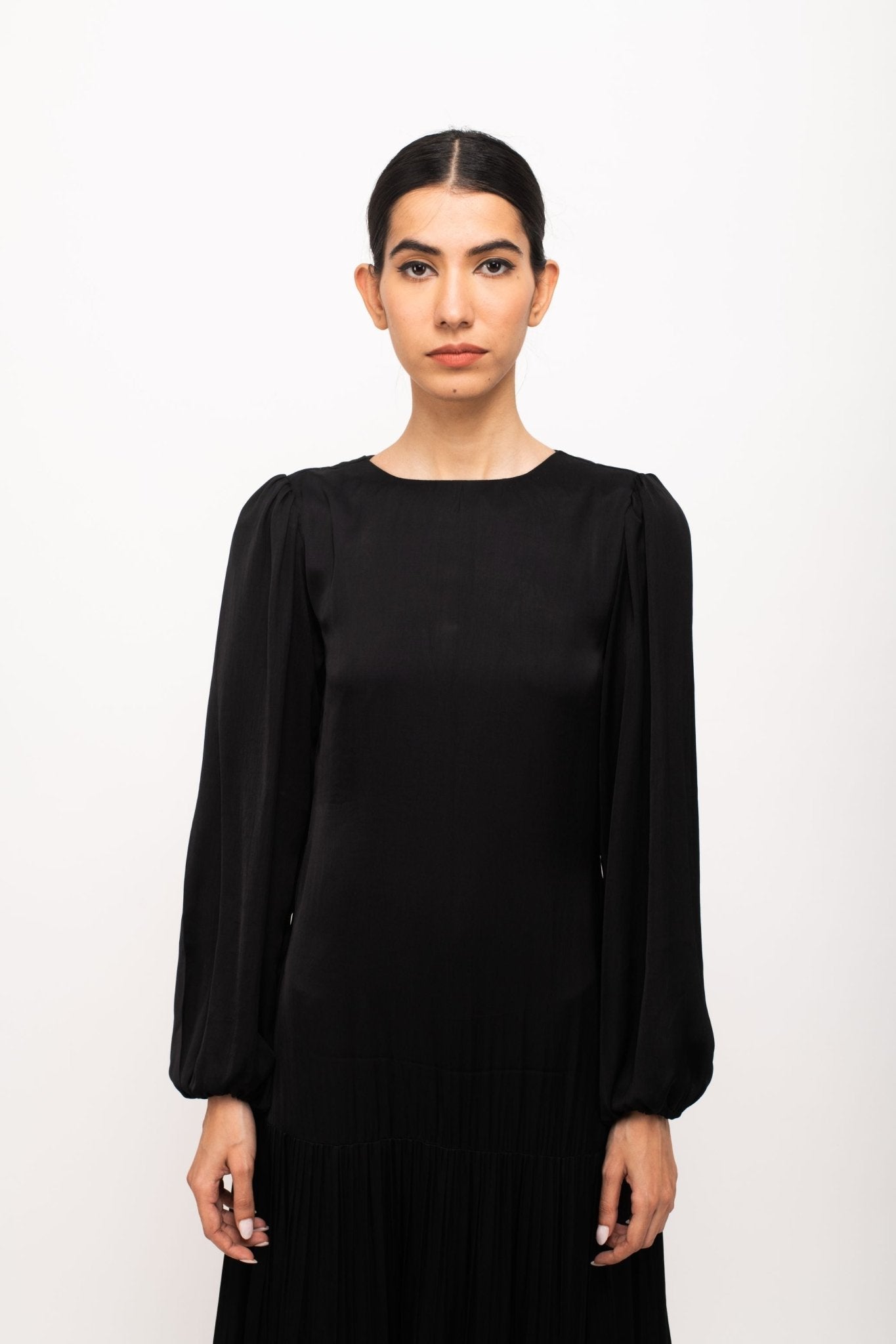 Black-Wine Gather Maxi Dress - CiceroniDressNeora