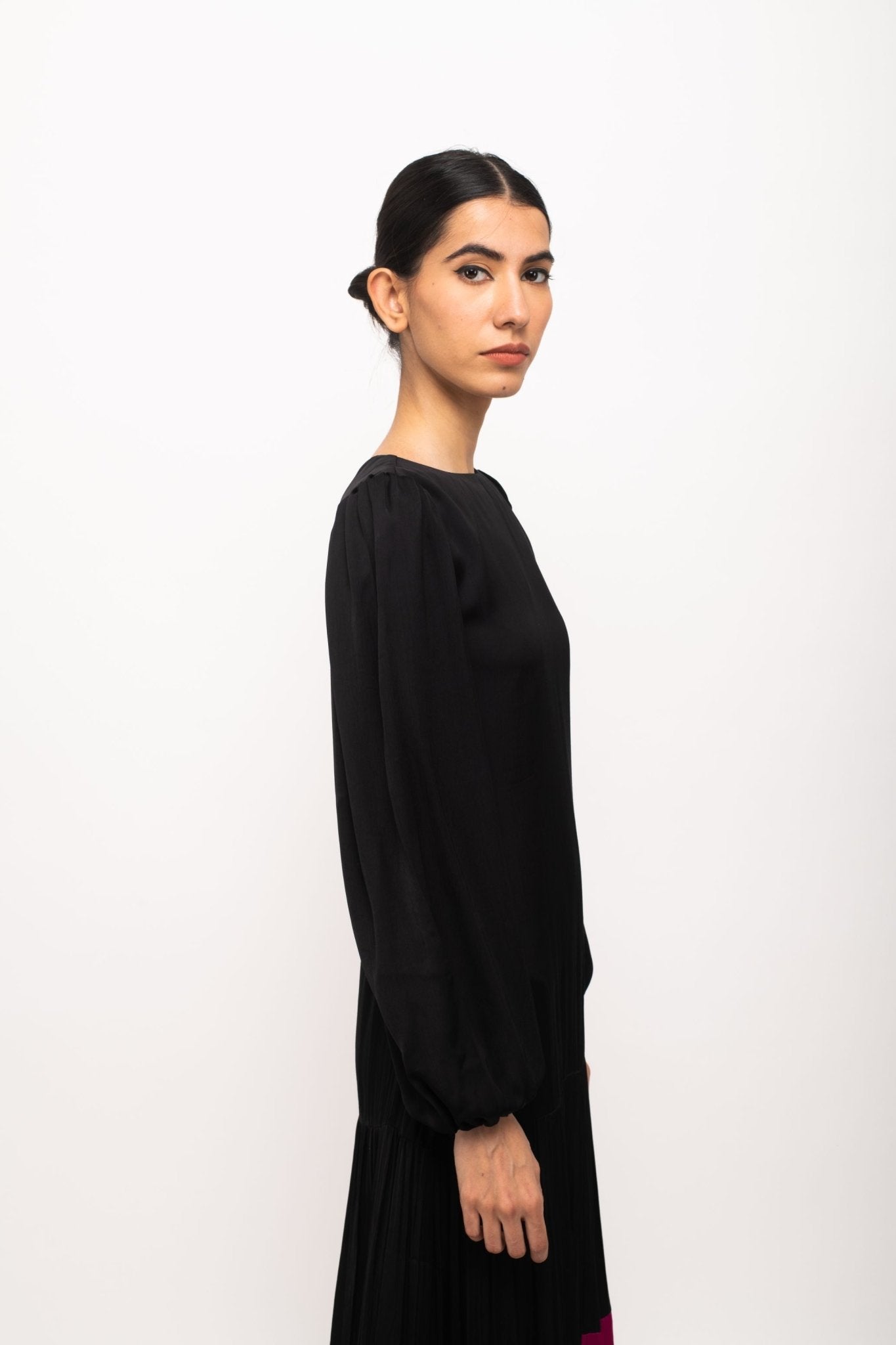 Black-Wine Gather Maxi Dress - CiceroniDressNeora