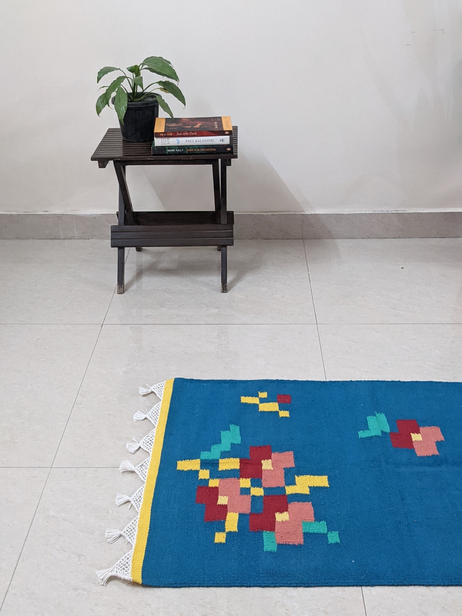 Blue Daisy Dhurrie - CiceroniThe Mango Tree