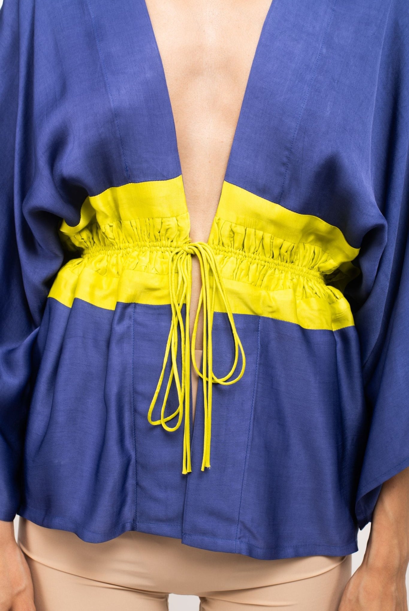 Blue-Neon Short Cape - CiceroniTopNeora