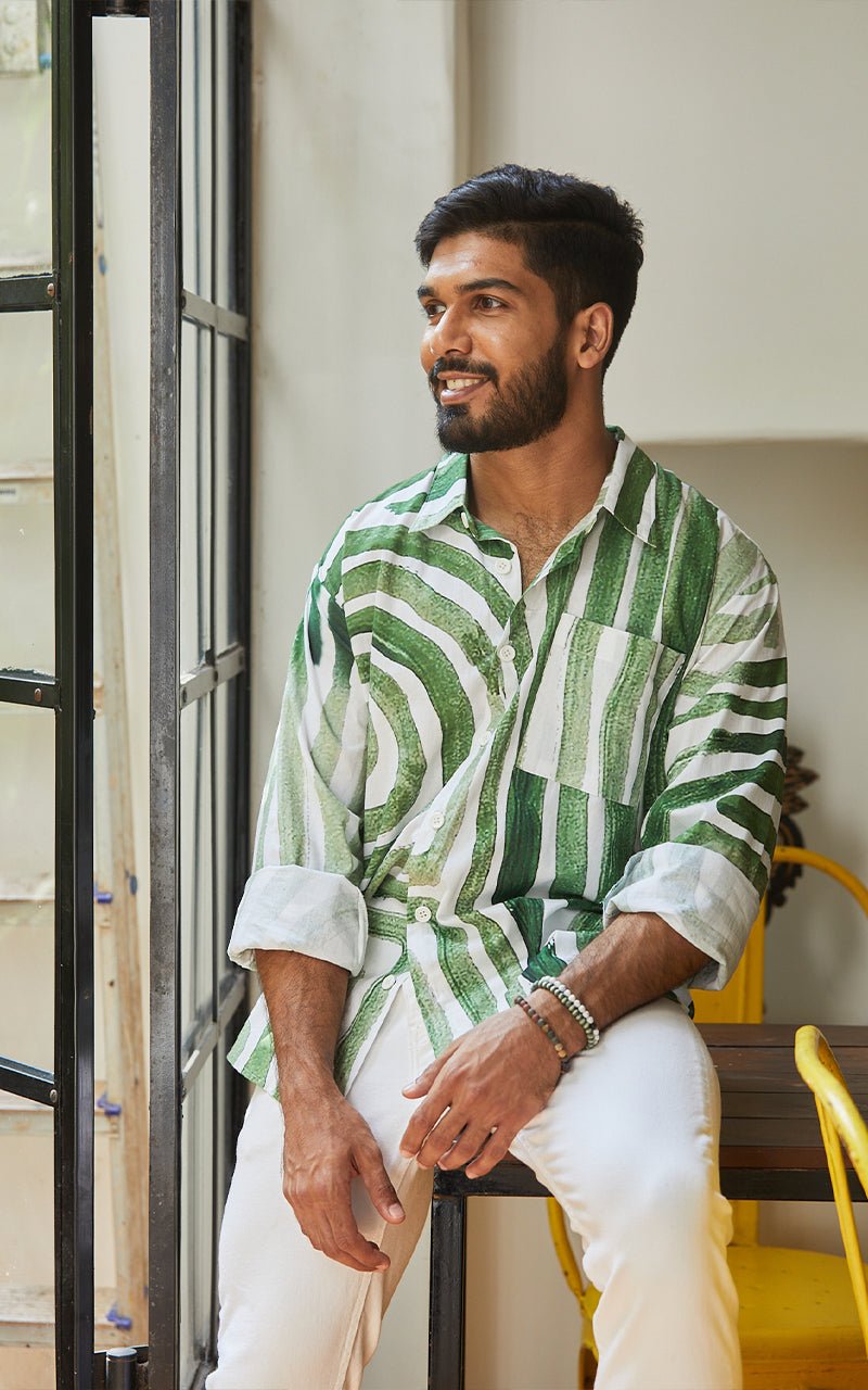 Burano unisex shirt in abstract green - CiceroniHappi Space