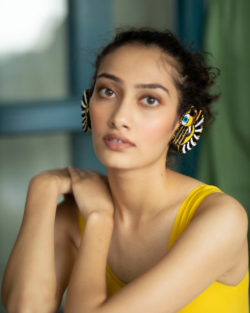 Buzy Bee - CiceroniEarringsKrutiArts