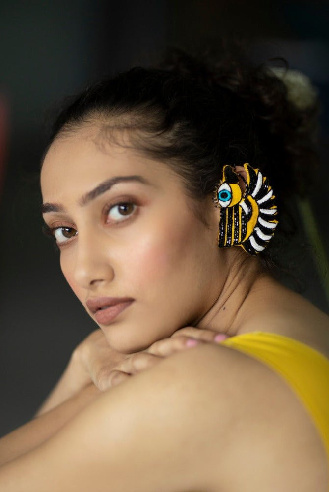 Buzy Bee - CiceroniEarringsKrutiArts