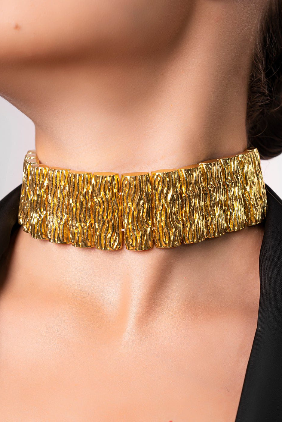 Cedar Necklace - Gold Tone - CiceroniNeckpieceEquiivalence